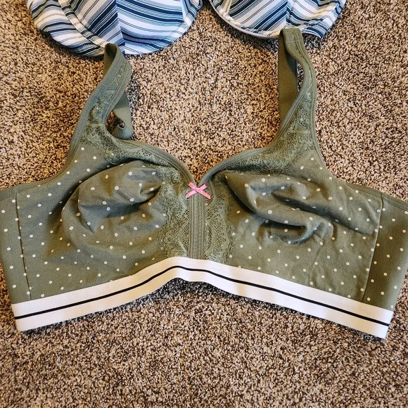 Lot Of 2 Cacique Bras Size 44D Green Polka Dot Blue White Striped Adjustable - Picture 2 of 8